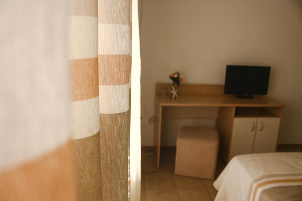 Alba Family Club Hotel Primorsko Exterior photo