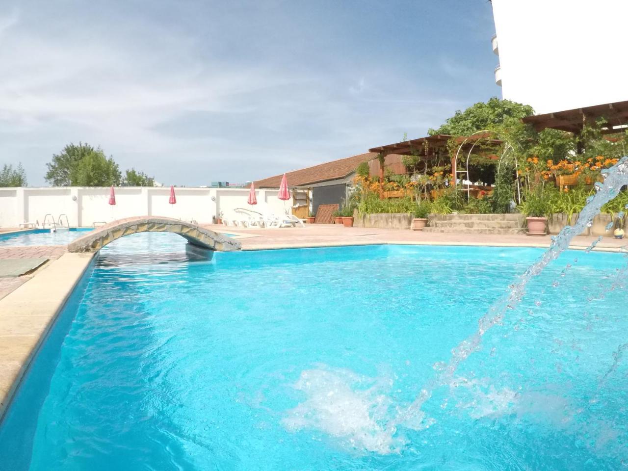 Alba Family Club Hotel Primorsko Exterior photo
