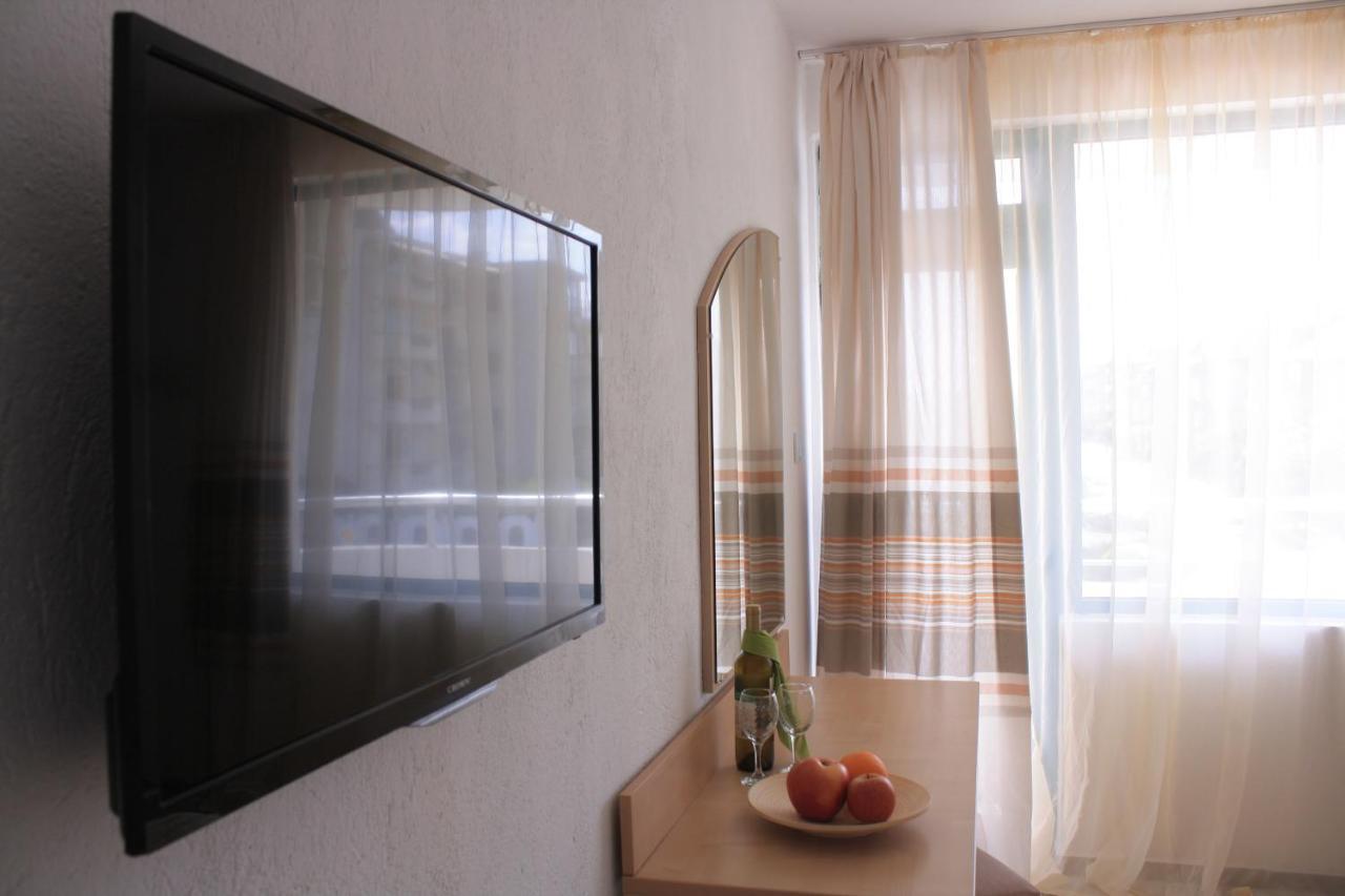 Alba Family Club Hotel Primorsko Exterior photo